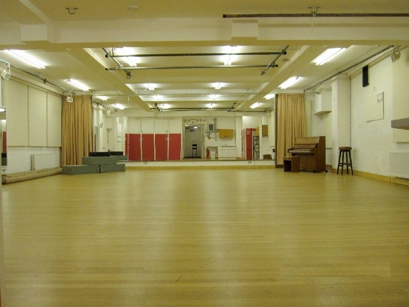 Studio for rehearsals, casting, auditions. Pic1